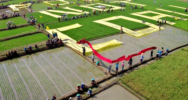 Aksi-Warga-Tolak-PLTU-230914-YM-5-620x330