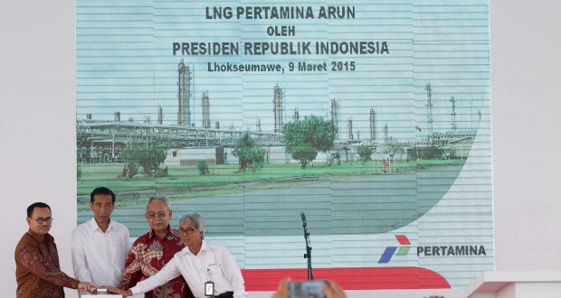 Jo1kowi-Resmikan-LNG-Lhokseumawe-090315-Adm-2-620x330