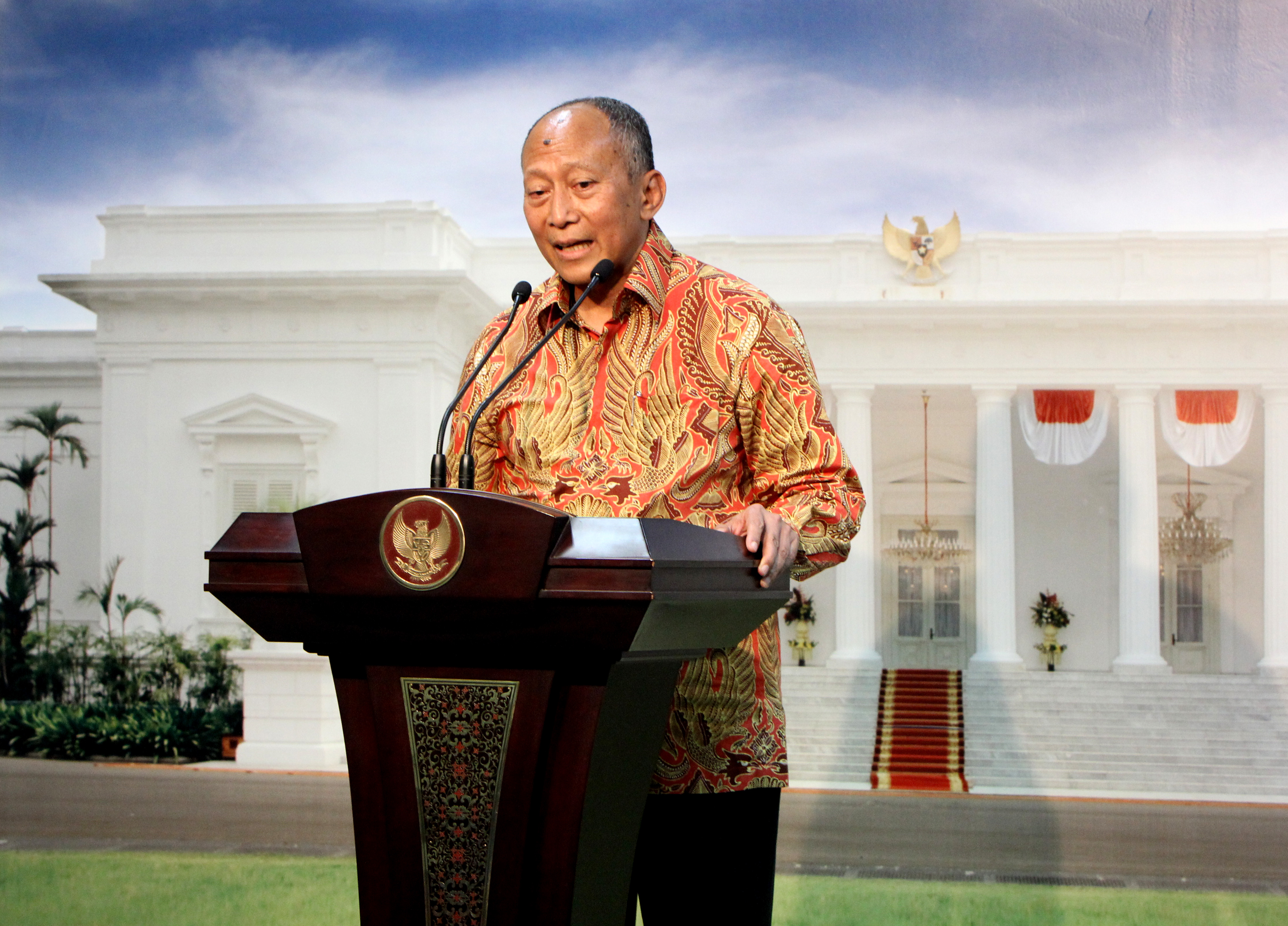 Ketua Dewan Komisioner Lembaga Penjamin Simpanan C