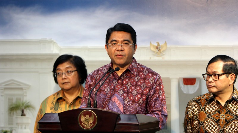 Kepala BKPM Franky Sibarani Memberikan Keterangan Pers Bagian Dalam Paket Kebijakan Jilid II Proses Izin Investasi Hanya Dalam 3 Jam