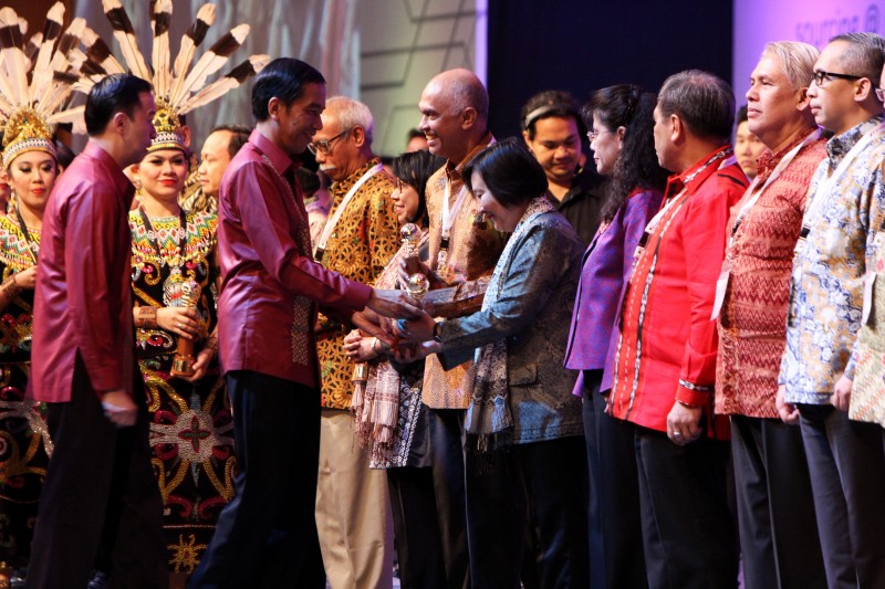 Presiden Memberikan Penghargaan Atas Dukungan Duta Besar Untuk Indonesia Dalam Memajukan Sektor Perdagangan