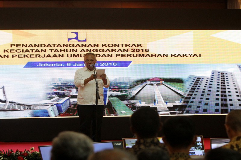 Menteri PUPR Basuki Hadimuljono Saat Peluncuran Penandatangan Kontrak Kegiatan Tahun Anggaran 2016 Kementerian PUPR