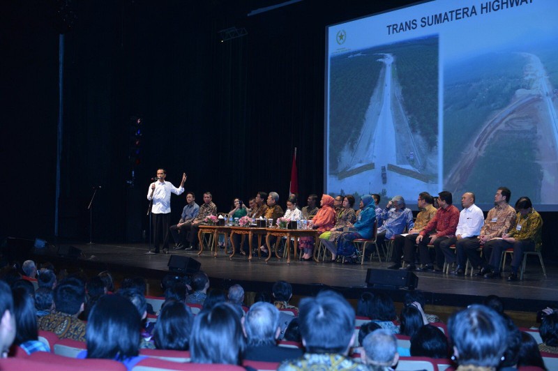 Presiden Joko Widodo Bertemu Diaspora Indonesia di Auditorium Palace of Fine Arts, San Francisco. Pemerintah Berikan Dukungan Kembangkan Digital Ekonomi, Selasa 16 Februari 2016