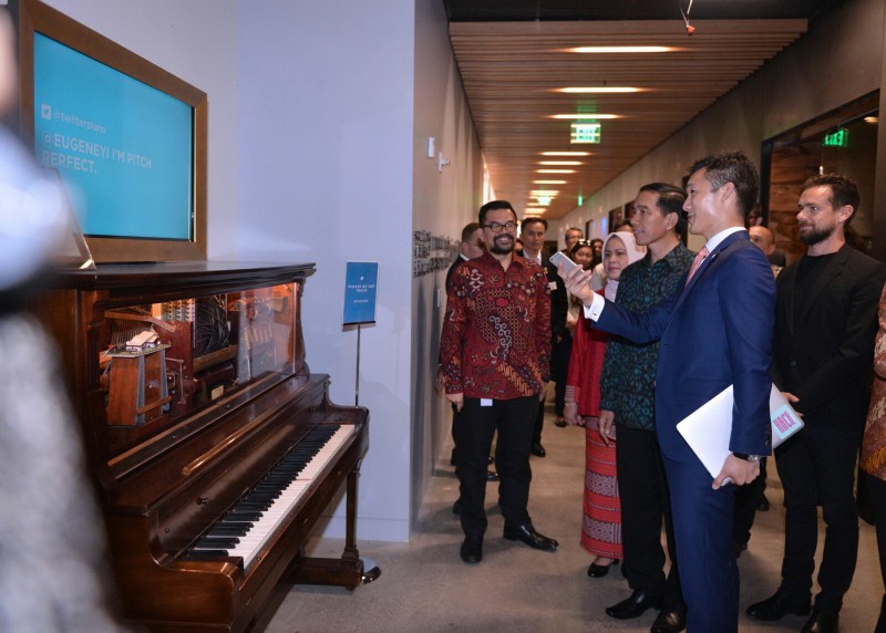 Presiden Joko Widodo Mengunjungi Kantor Twitter di Silicon Valley, Amerika Serikat, 17 Februari 2016