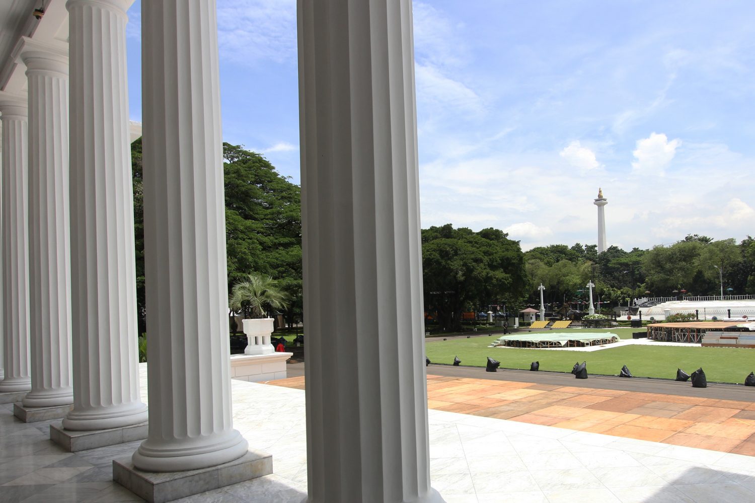 Persiapan Peringatan 88 Tahun Sumpah Pemuda di Halaman Istana Merdeka dengan Tajuk Nusantara Berdendang