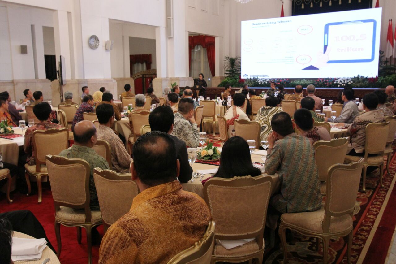 Presiden Joko Widodo mengundang 500 wajib pajak besar atau prominen di Istana Negara