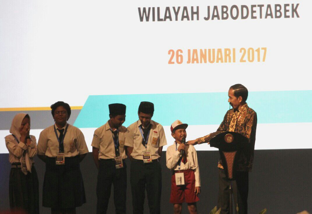 Peresmian Pembukaan Rembuk Nasional Pendidikan dan Kebudayaan (RNPK) Tahun 2017 dan Penyerahan Kartu Indonesia Pintar (KIP) untuk Siswa Yatim Piatu Wilayah Jabodetabek.1