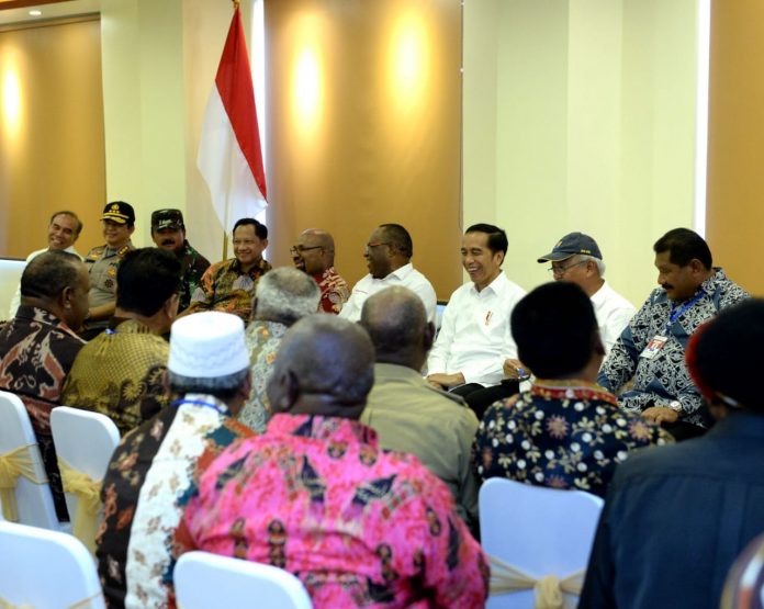 Presiden Joko Widodo bertemu dengan tokoh masyarakat dan tokoh agama