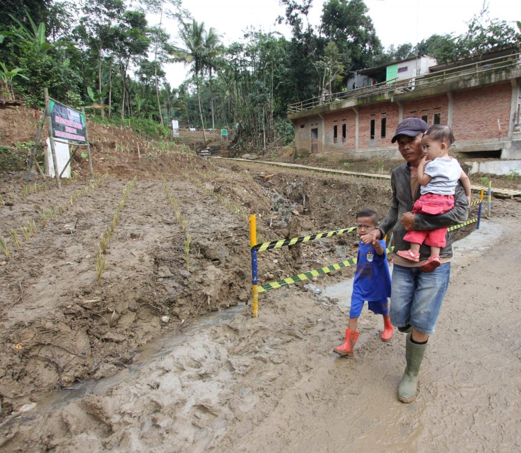 Jokowi Perduli Longsor