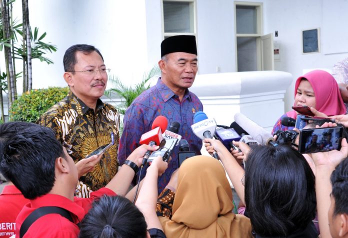 Menteri Koordinator Bidang Pembangunan Manusia dan Kebudayaan Muhadjir Effendy