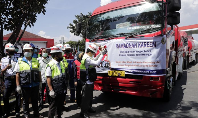 Mendag menyampaikan bahwa stok BBM di Jawa Barat terpantau cukup dan tidak terjadi gangguan distribusi selama pelaksanaan PSBB