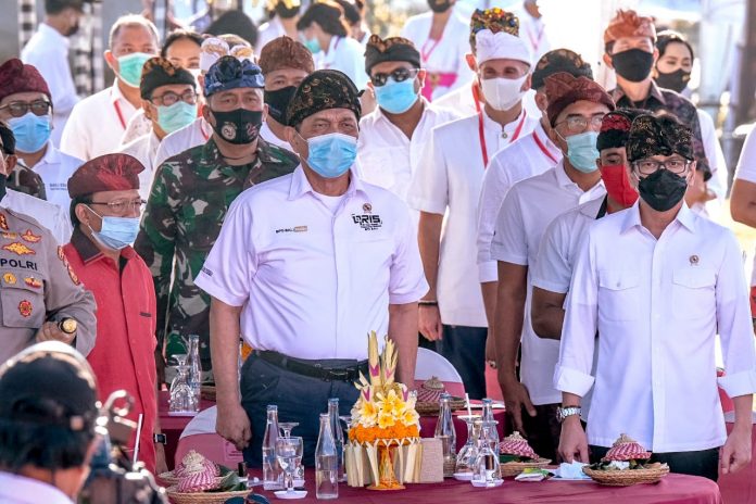 Pemerintah Pusat bersama Pemerintah Provinsi Bali dan seluruh stakeholder pariwisata Bali menggelar kegiatan Deklarasi Program Kepariwisataan Dalam Tatanan Kehidupan Bali Era Baru