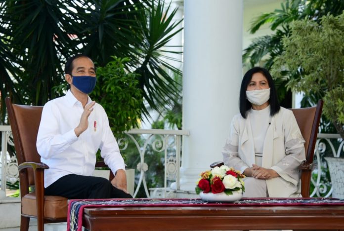 Presiden Joko Widodo bersama Ibu Negara Iriana Jokowi