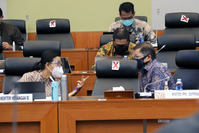 Menteri Perencanaan Pembangunan Nasional atau Kepala Bappenas Suharso Monoarfa menghadiri Rapat Kerja Badan Anggaran mengenai Laporan dan Pengesahan Hasil Panja