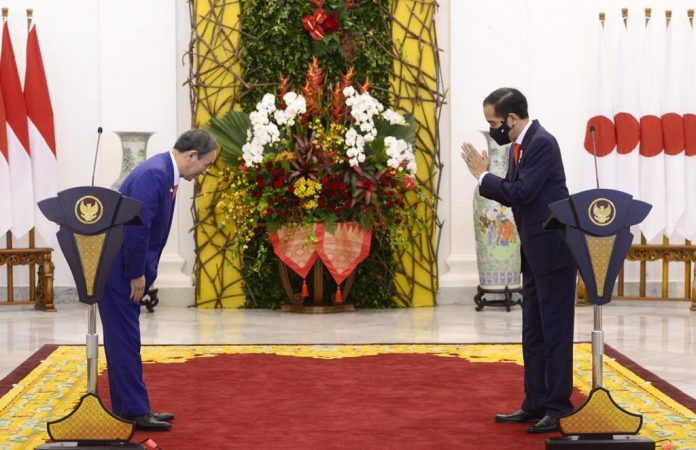 Presiden Joko Widodo menerima kunjungan kenegaraan Perdana Menteri Jepang Yoshihide Suga di Istana Kepresidenan Bogor
