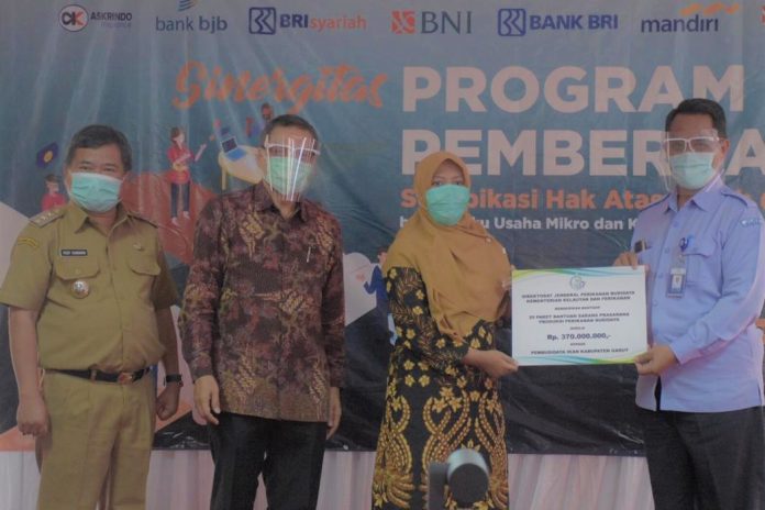 Sinergitas Program Pemberdayaan SHAT Masyarakat bagi Pelaku UMK, Petani, Nelayan, dan Pembudidaya Ikan, di Kabupaten Garut