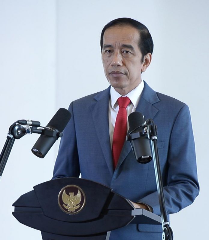 Presiden Joko Widodo menjadi salah satu pembicara dalam APEC CEO Dialogues 2020 secara virtual, pada Kamis, 19 November 2020