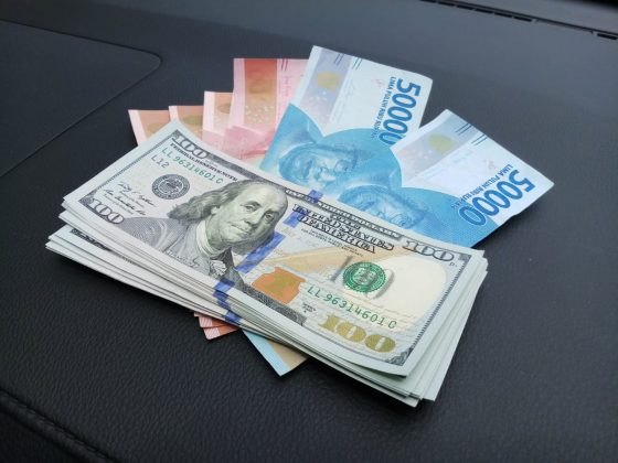 Beruntun Rekor Terendah Lagi, Rupiah Rabu Berakhir Melemah ke Rp17.135 ...