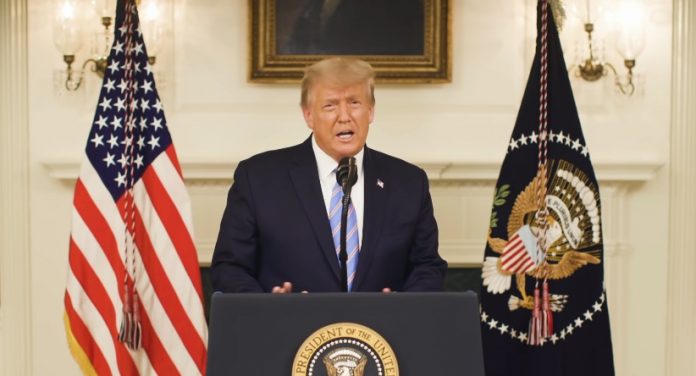 Presiden Amerika Serikat Donald Trump menyampaikan pesan dari White House pada 7 Januari 2021 (Foto Dokumentasi White House)