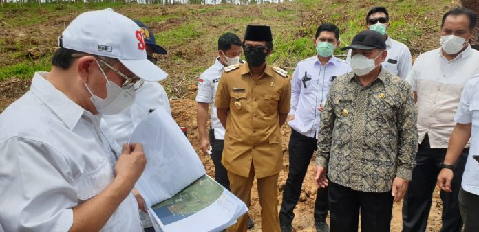 Menteri Perencanaan Pembangunan Nasional Suharso Monoarfa bertolak ke Provinsi Kalimantan Timur untuk melakukan kunjungan lapangan titik nol Ibu Kota Negara di Kabupaten Penajam Paser Utara
