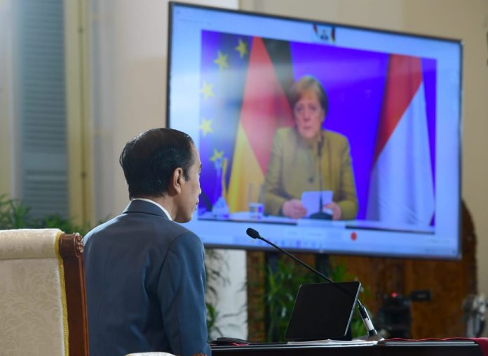 Presiden Joko Widodo melakukan pertemuan bilateral dengan Kanselir Jerman Angela Merkel secara virtual di Istana Bogor