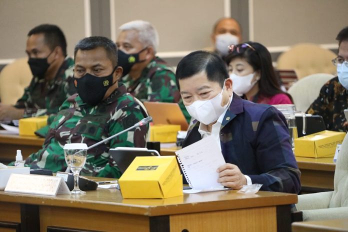 Menteri Perencanaan Pembangunan Nasional atau Kepala Bappenas Suharso Monoarfa menghadiri Rapat kerja Pansus RUU Otonomi Khusus Provinsi Papua, di Gedung DPR RI
