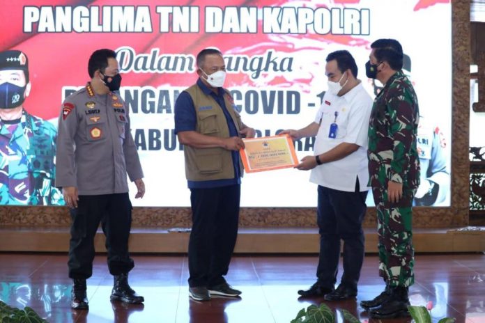 Kepala BNPB atau Ketua Satgas Penanganan Covid-19 Letjen TNI Ganip Warsito