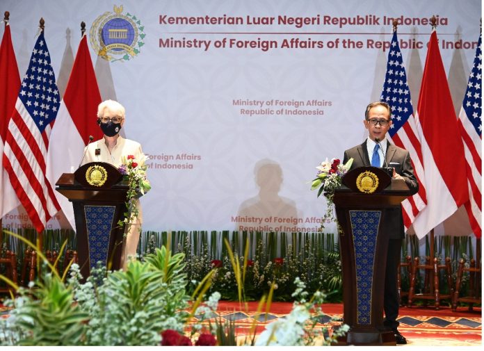Pertemuan Bilateral Wakil Menteri Luar Negeri RI dengan Wakil Menteri Luar Negeri AS, Wendy R. Sherman (Foto Kemenlu RI)