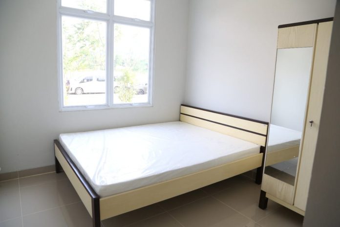 Salah satu kamar di Pusat Isolasi Terpadu Wisma Atlet Jalak Harupat, Kabupaten Bandung yang diperuntukkan bagi pasien Covid-19 dengan gejala ringan dan kategori Orang Tanpa Gejala (OTG)