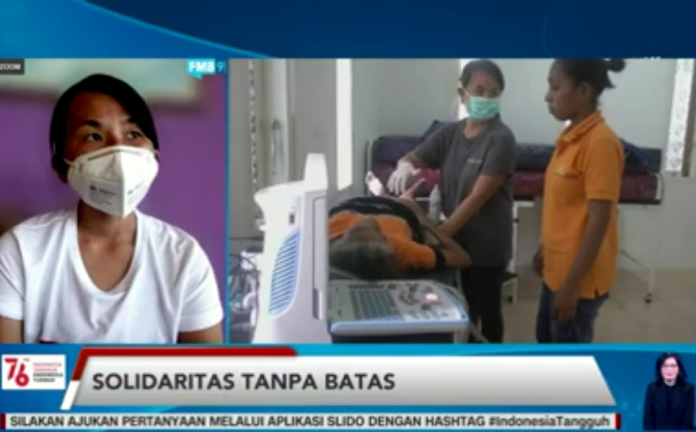 Debryna Dewi Lumanauw menjadi perempuan pertama, dokter relawan di Rumah Sakit Darurat Penanganan COVID-19 Wisma Atlet Kemayoran.