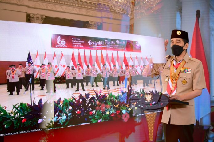 Presiden Joko Widodo menghadiri upacara Peringatan Hari Pramuka ke-60 Tahun 2021 melalui konferensi video dari Istana Kepresidenan Bogor