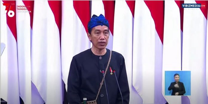 Presiden Joko Widodo saat menyampaikan Pidato Kenegaraan dalam rangka HUT ke-76 Kemerdekaan RI, Senin 16 Agustus 2021. (Foto BPMI Setpres)