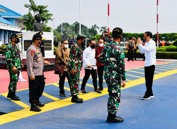 Presiden Joko Widodo bertolak ke Provinsi Papua guna melakukan kunjungan kerja pada Jumat, 1 Oktober 2021.