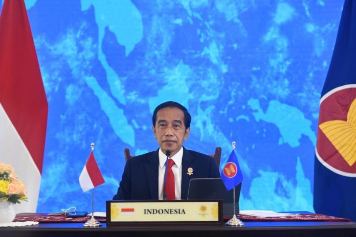Presiden Joko Widodo menghadiri KTT ASEAN ke-39 secara virtual dari Istana Kepresidenan Bogor, Selasa 26 Oktober 2021.
