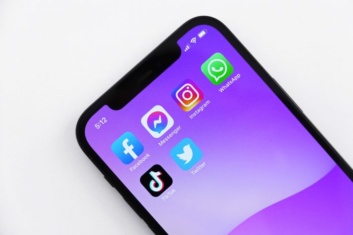 Whatsapp unsplash