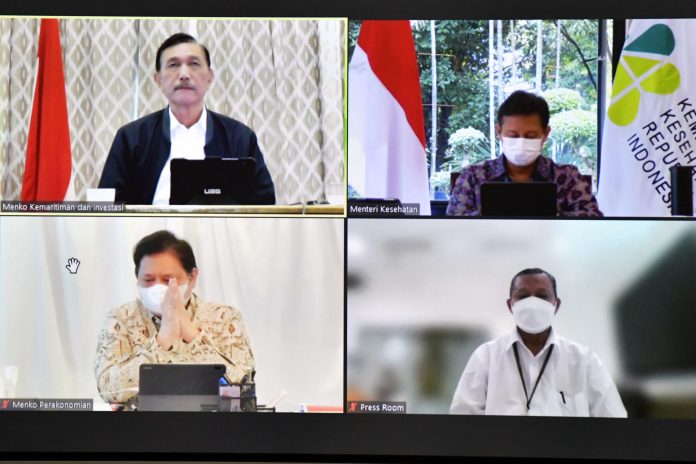 Menkes dalam keterangan pers usai Ratas mengenai Evaluasi PPKM, Senin (08 Nov 2021), secara virtual. (Foto Humas Setkab)
