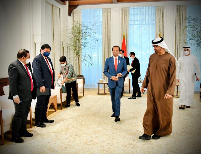 Pertemuan bilateral Presiden Joko Widodo dengan Pangeran MBZ yang digelar di Istana Al-Shatie, Abu Dhabi, Persatuan Emirat Arab, pada Rabu, 3 November 2021