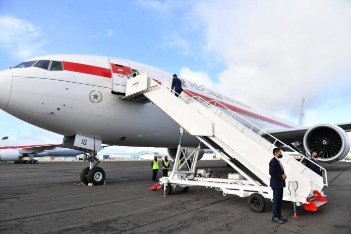 Presiden Joko Widodo melanjutkan lawatan kerja luar negerinya ke Abu Dhabi, Persatuan Emirat Arab, selepas menghadiri rangkaian KTT Pemimpin Dunia COP26 di Glasgow, Skotlandia, pada 1-2 November 2021.