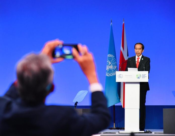 Presiden Joko Widodo menjadi pembicara dalam KTT Pemimpin Dunia tentang Perubahan Iklim atau COP26