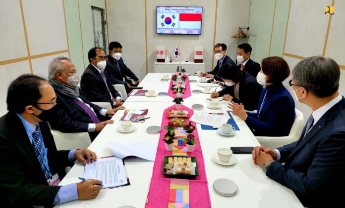 lustrasi, Pertemuan bilateral Indonesia - Korea Selatan di hari ke-3 Conference of the Parties (COP) ke-26 di Glasgow, Skotlandia, Rabu (3 Nov 2021).