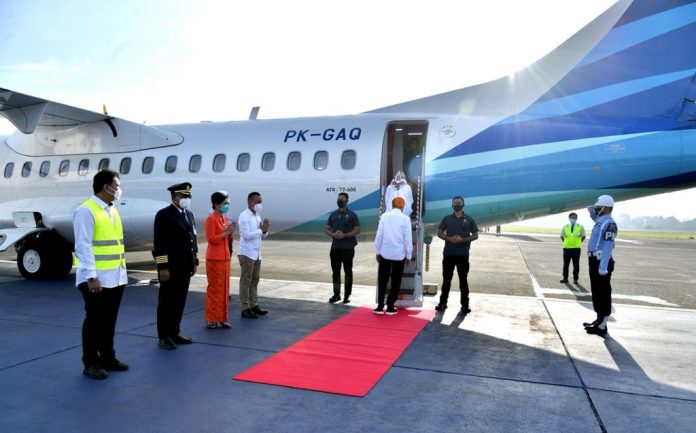 Presiden Joko Widodo bersama Ibu Negara Iriana Jokowi melakukan kunjungan kerja ke Provinsi Jawa Tengah dan Jawa Timur