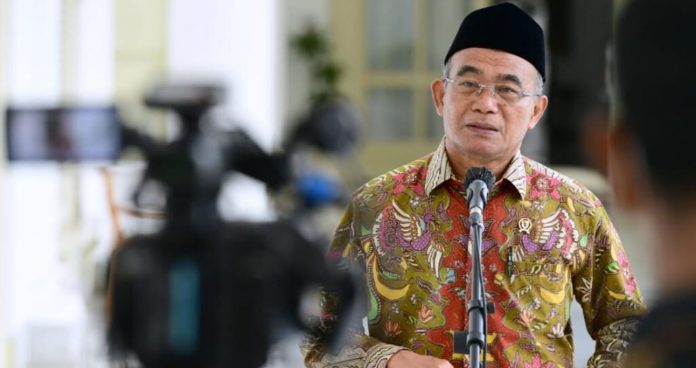 Menteri Koordinator Bidang Pembangunan Manusia dan Kebudayaan Muhadjir Effendy