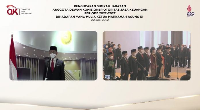 Pengucapan Sumpah Jabatan Anggota Dewan Komisioner Otoritas Jasa Keuangan periode 2022-2027