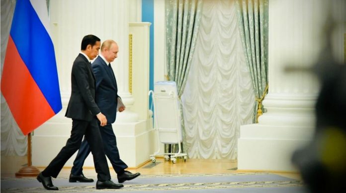 Presiden Joko Widodo bertemu dengan Presiden Rusia Vladimir Putin di Istana Kremlin, Moskow.
