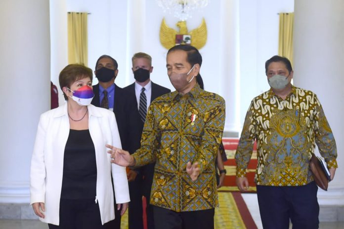 publikasi_1658070341_62d425457aee2 (1) perekonomia indonesia