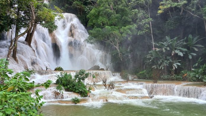 Air Terjun kuang si