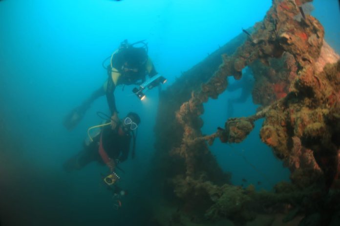 Pantai Mandeh Sumatera Barat Pantai Mandeh Sumatera Barat