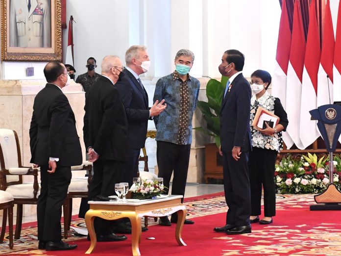 Presiden Jokowi Terima Delegasi Dewan Bisnis AS-ASEAN Presiden Jokowi Terima Delegasi Dewan Bisnis AS-ASEAN