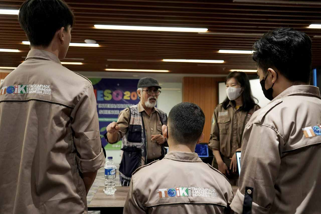 International Eearth Science