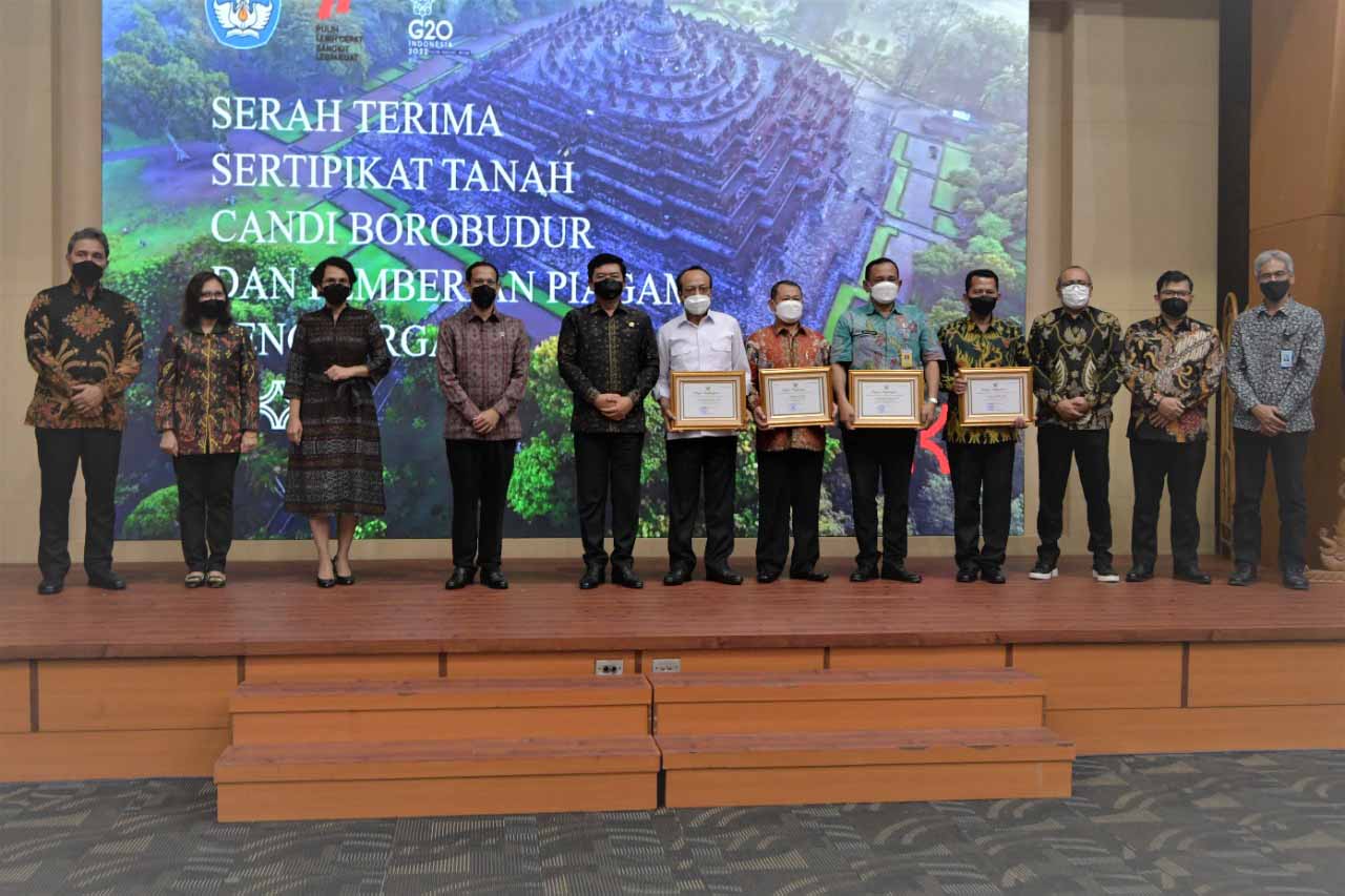 sertifikat tanah candi Borobudur